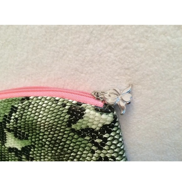 Sisley Snake Skin Pattern Cosmetic Case - Picture 2 of 3